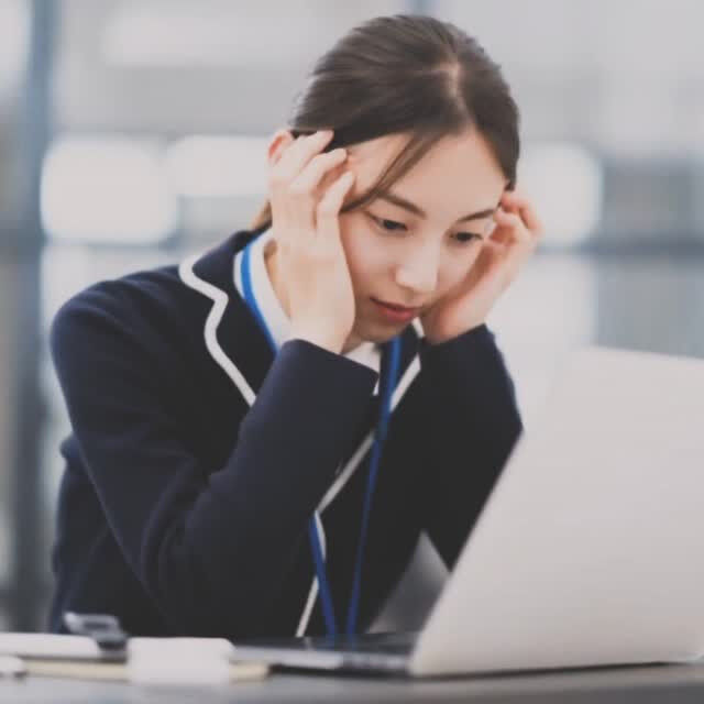 「頭痛を何とかしたいけど、整体のボキボキする施術は怖くて行け